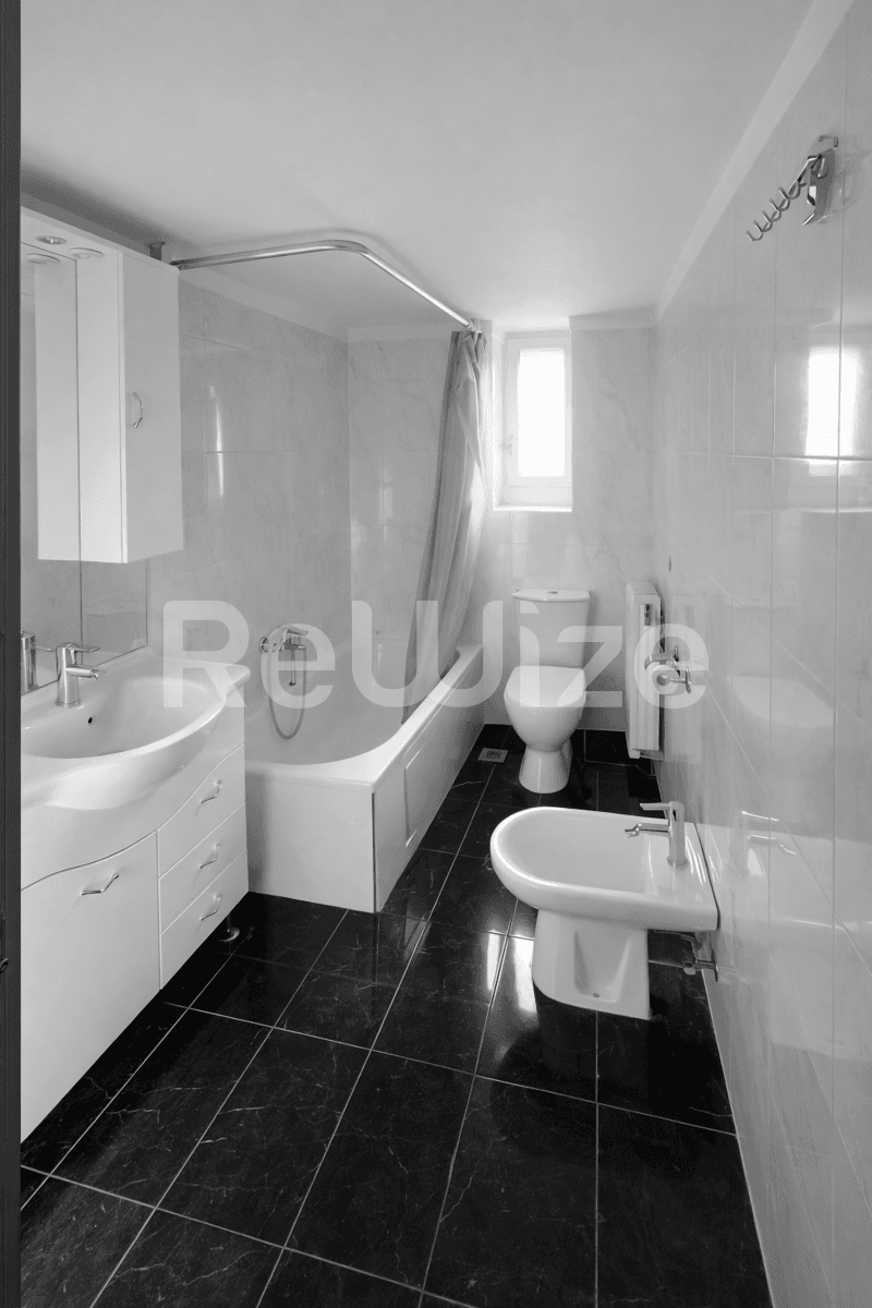 Photo 7,Bathroom,RENT,Residency,Apartment,130sqm,€800,Votsi