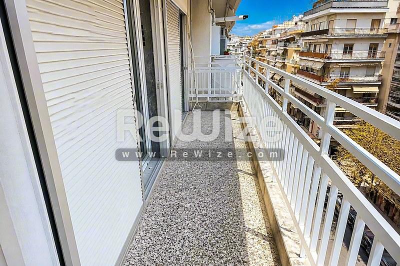 Apartment 100 m² in Thessaloniki, balcony