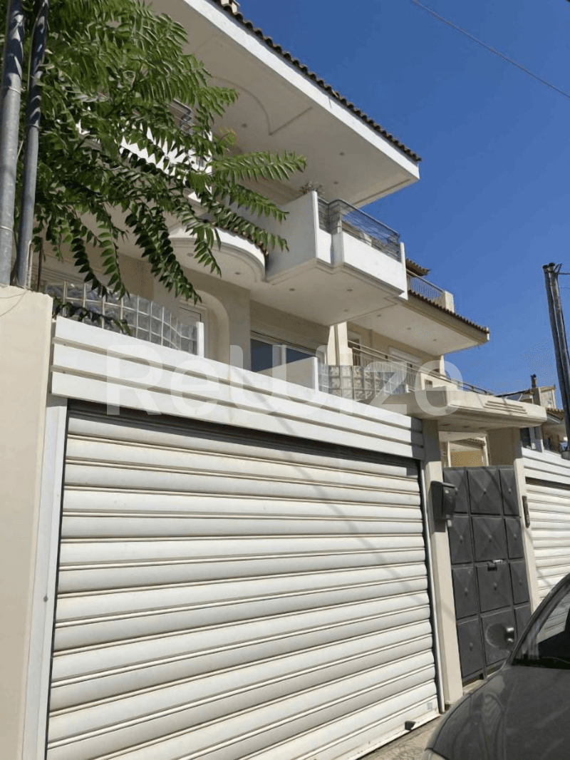 Photo 2,Parking,ΠΏΛΗΣΗ,Κατοικία,Μεζονέτα,236τ.μ,€270,000,Γλυκά Νερά