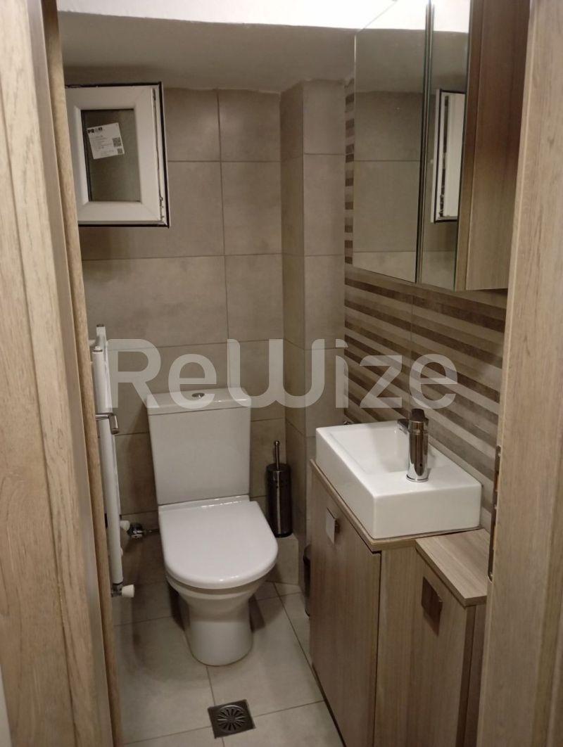 Photo 10,Μπάνιο,ΕΝΟΙΚΊΑΣΗ,Κατοικία,Στούντιο,30τ.μ,€530,Κέντρο Θεσσαλονίκης