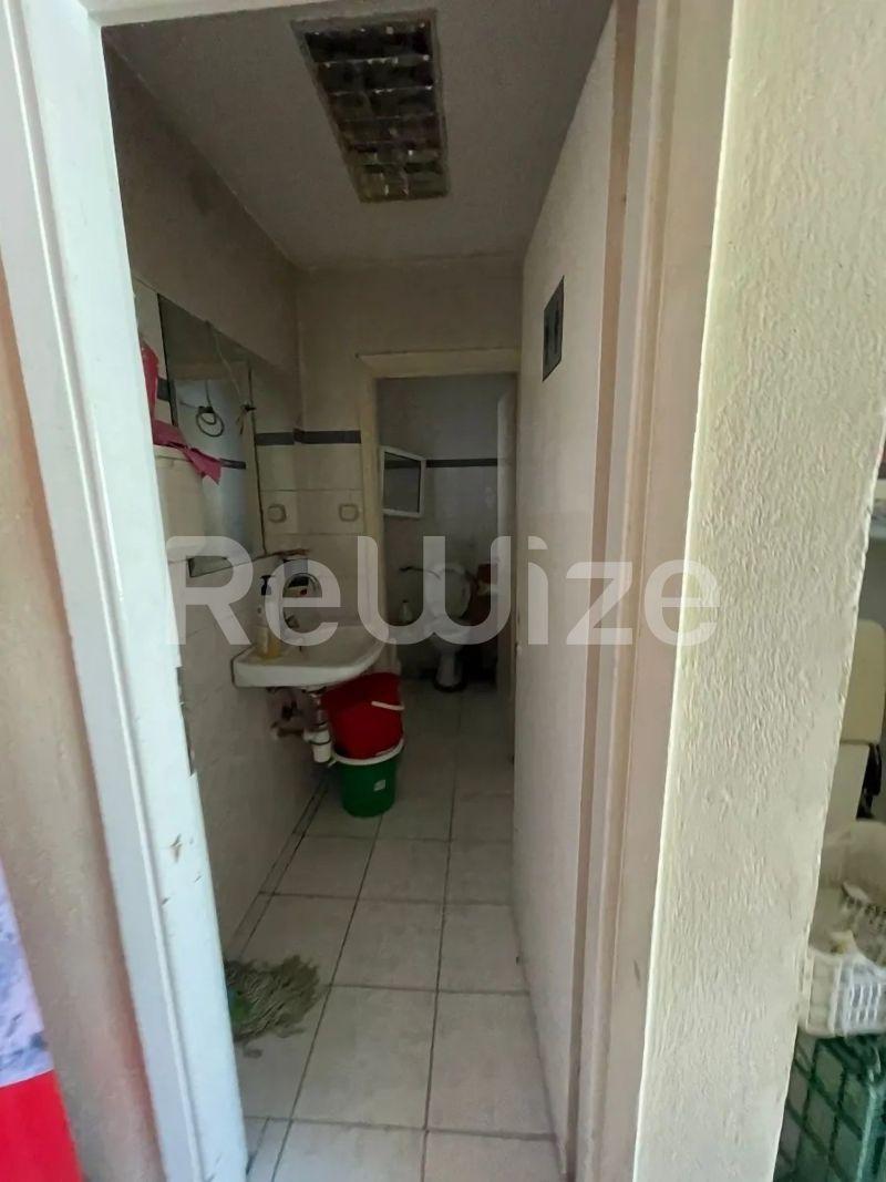 Photo 7,WC,ΕΝΟΙΚΊΑΣΗ,Επαγγελματικό,Γραφείο,255τ.μ,€1,200,Κέντρο Θεσσαλονίκης