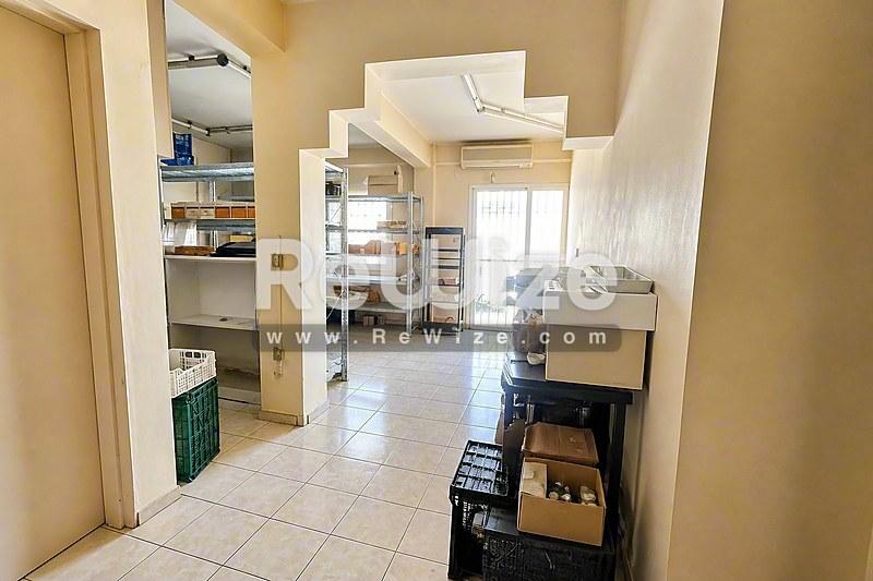 Γραφείο 255 τ.μ. στη Θεσσαλονίκη, πλυσταριό