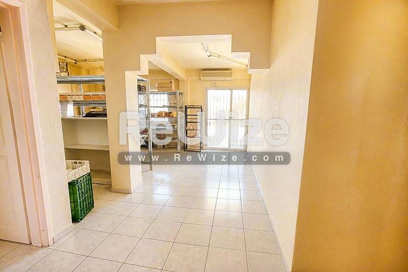 Γραφείο 255 τ.μ. στη Θεσσαλονίκη, πλυσταριό