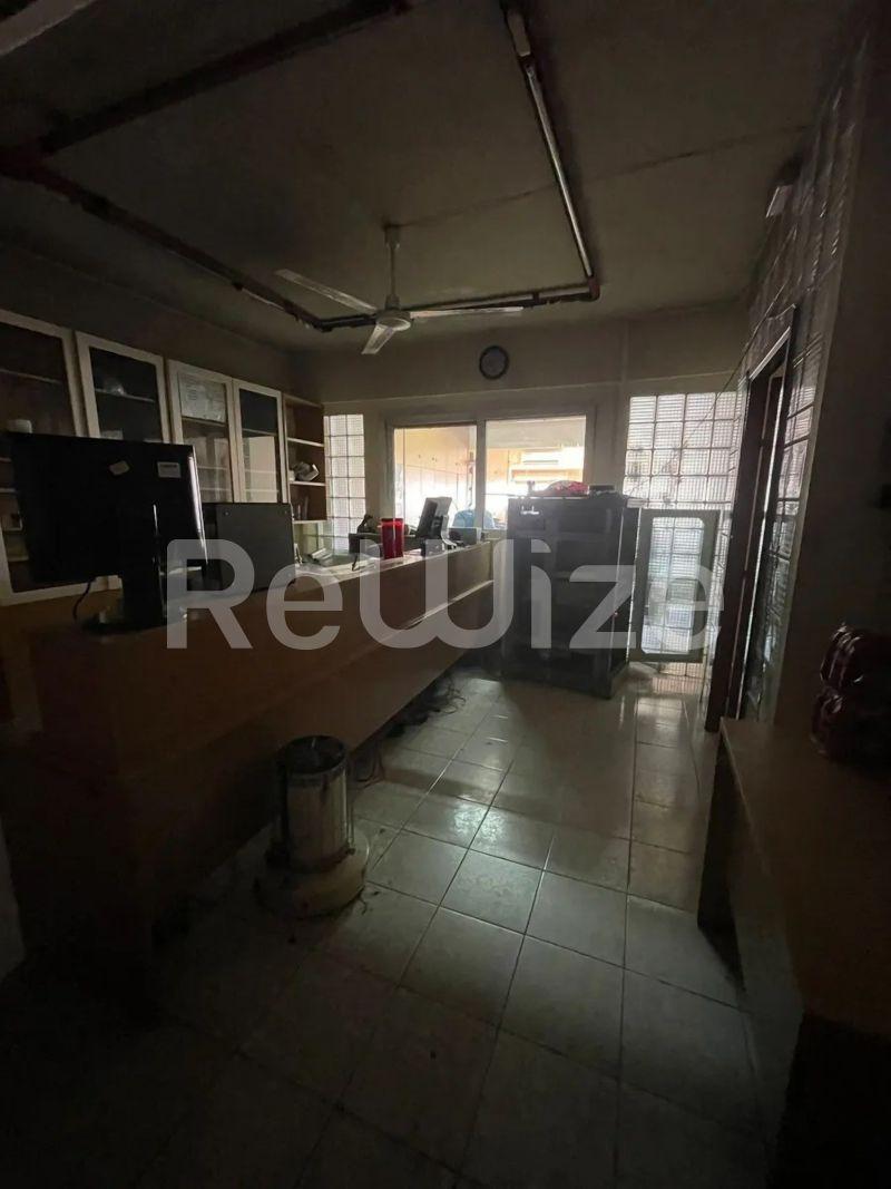 Photo 13,Πισίνα,ΕΝΟΙΚΊΑΣΗ,Επαγγελματικό,Γραφείο,255τ.μ,€1,200,Κέντρο Θεσσαλονίκης