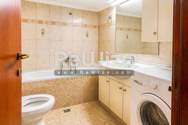 Apartment 72 m² in Kalamaria, bathroom