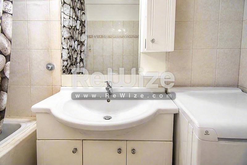 Apartment 72 m² in Kalamaria, bathroom