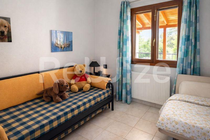 Photo 13,Bedroom,SALE,Residency,Maisonette,104sqm,€180,000,Taxiarchis