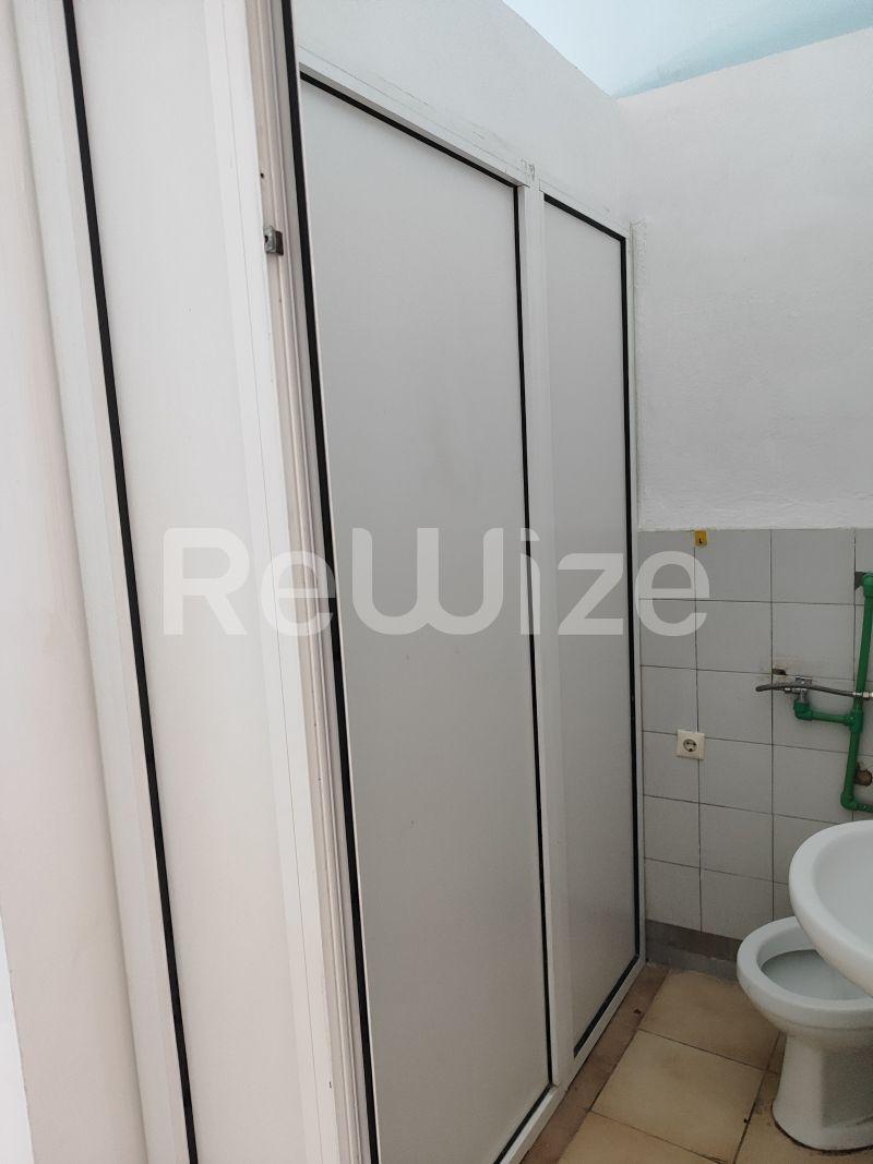 Photo 20,WC,ΕΝΟΙΚΊΑΣΗ,Επαγγελματικό,Γραφείο,25τ.μ,€250,Αμπελόκηποι
