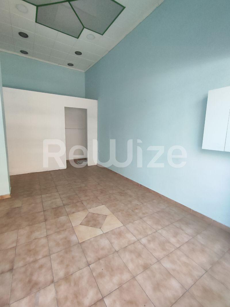 Photo 12,Σαλόνι,ΕΝΟΙΚΊΑΣΗ,Επαγγελματικό,Γραφείο,25τ.μ,€250,Αμπελόκηποι
