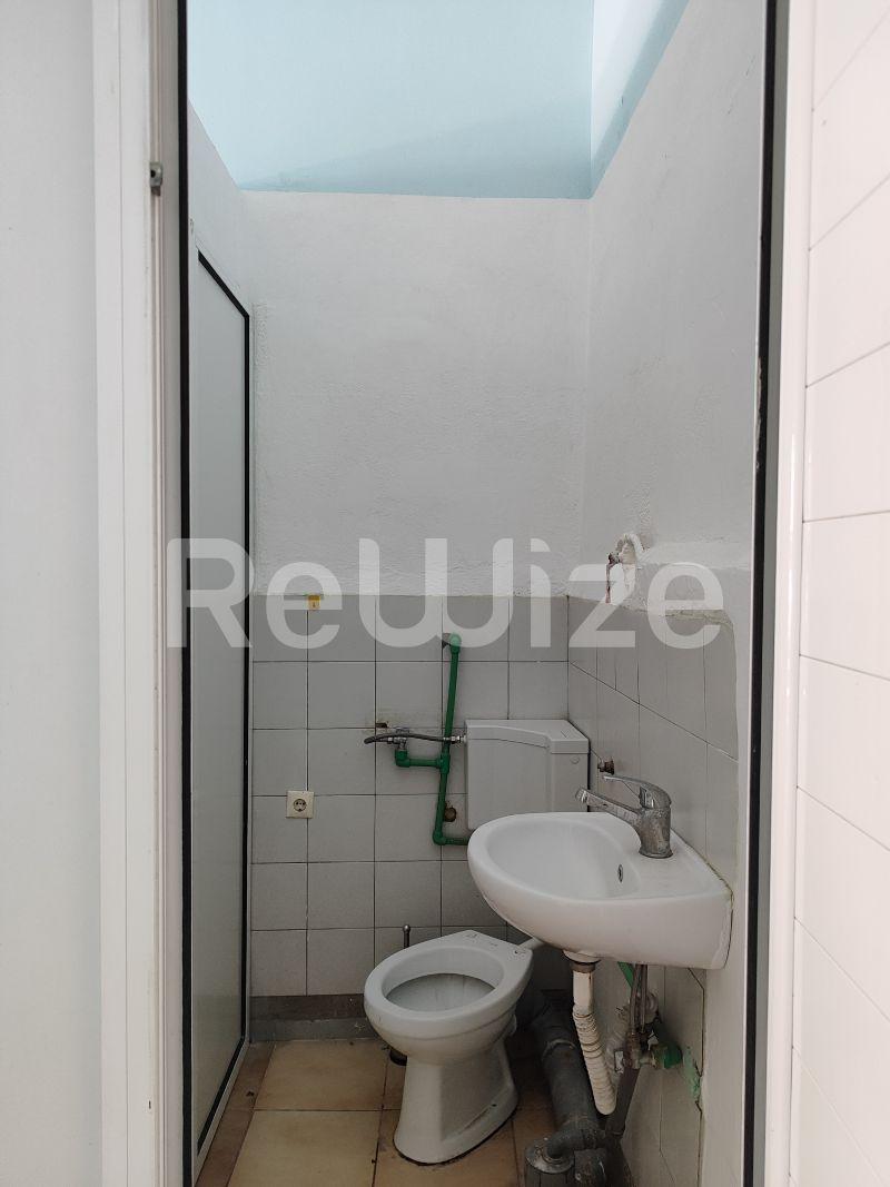 Photo 21,Μπάνιο,ΕΝΟΙΚΊΑΣΗ,Επαγγελματικό,Γραφείο,25τ.μ,€250,Αμπελόκηποι