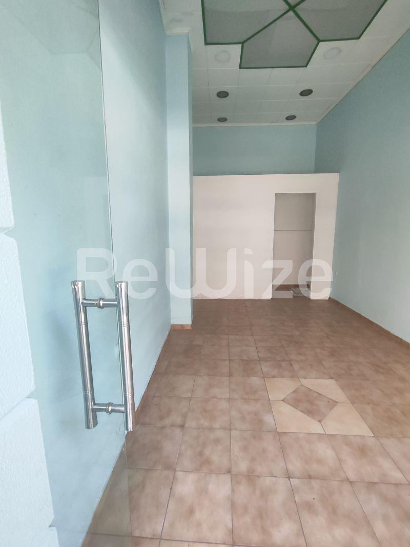 Photo 10,Σαλόνι,ΕΝΟΙΚΊΑΣΗ,Επαγγελματικό,Γραφείο,25τ.μ,€250,Αμπελόκηποι
