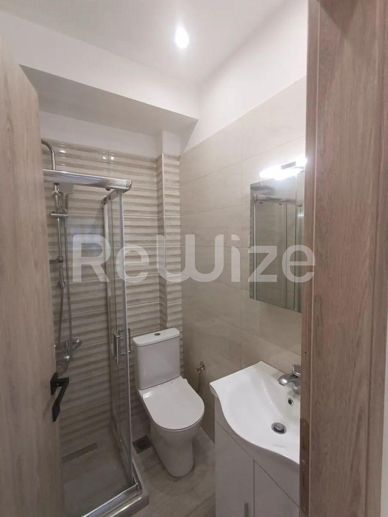 Photo 9,Μπάνιο,ΕΝΟΙΚΊΑΣΗ,Κατοικία,Διαμέρισμα,42τ.μ,€460,Νεάπολη