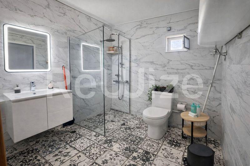 Photo 11,Μπάνιο,ΠΏΛΗΣΗ,Κατοικία,Διαμέρισμα,55τ.μ,€143,000,Καλλιθέα
