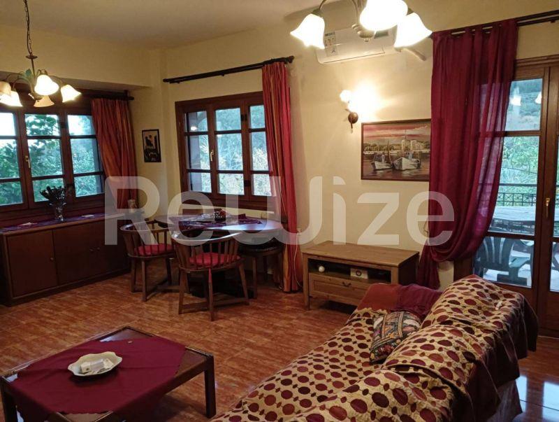 Photo 9,Σαλόνι,ΠΏΛΗΣΗ,Κατοικία,Μονοκατοικία,300τ.μ,€420,000,Στρατώνι
