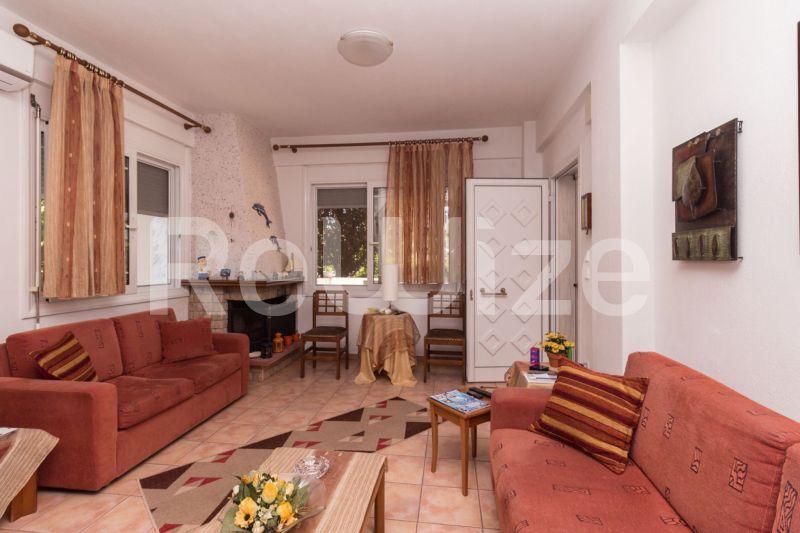 Photo 6,Σαλόνι,ΠΏΛΗΣΗ,Κατοικία,Μεζονέτα,215τ.μ,€260,000,Κασσάνδρεια