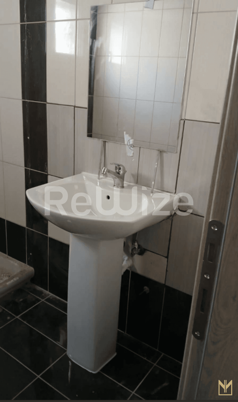 Photo 12,Bathroom,SALE,Residency,Apartment,86sqm,€140,000,Kentro Kavalas