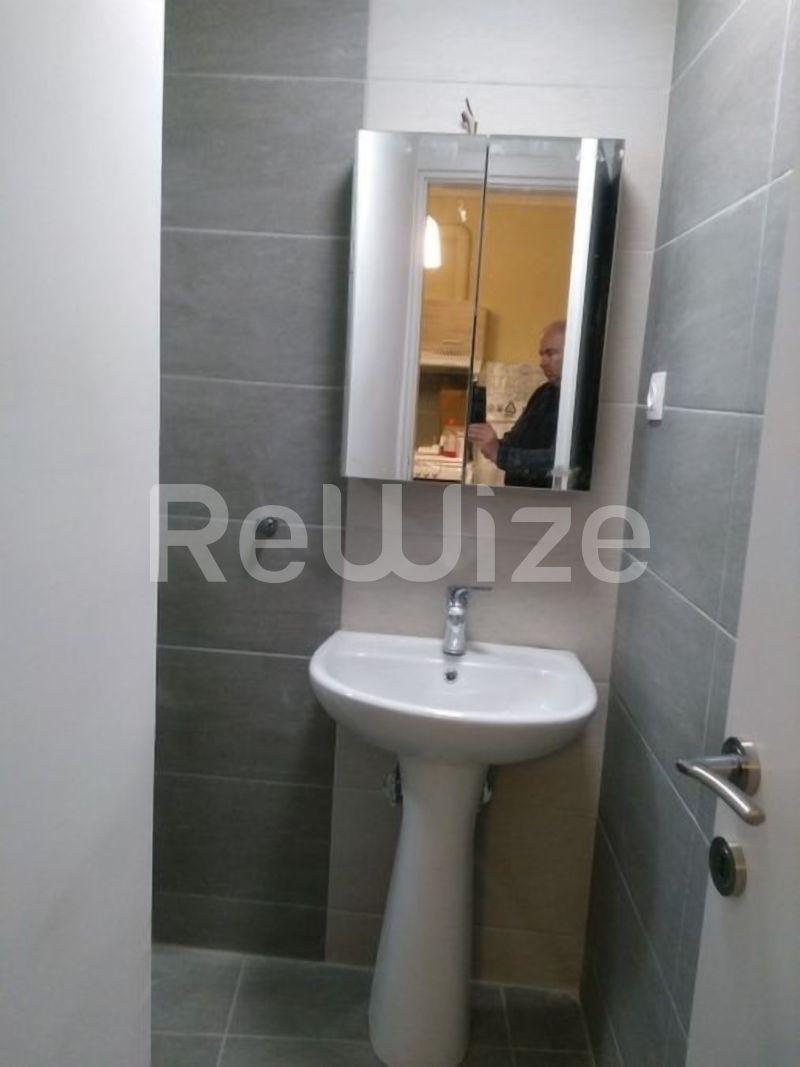 Photo 10,Μπάνιο,ΕΝΟΙΚΊΑΣΗ,Κατοικία,Διαμέρισμα,40τ.μ,€470,Φάληρο