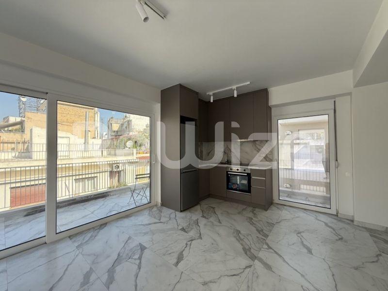 Photo 4,Σαλόνι,ΠΏΛΗΣΗ,Κατοικία,Διαμέρισμα,79τ.μ,€290,000,Εξάρχεια