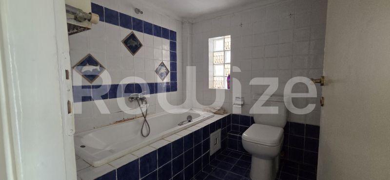 Photo 13,Μπάνιο,ΠΏΛΗΣΗ,Κατοικία,Διαμέρισμα,105τ.μ,€125,000,Αμπελόκηποι