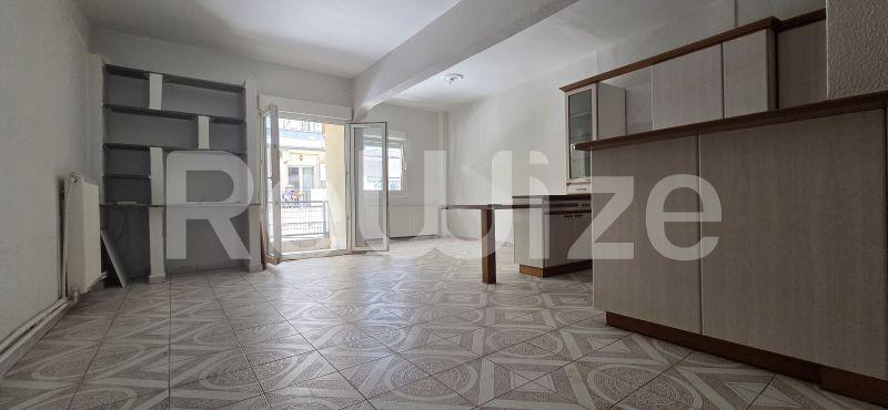 Photo 2,Σαλόνι,ΠΏΛΗΣΗ,Κατοικία,Διαμέρισμα,105τ.μ,€125,000,Αμπελόκηποι