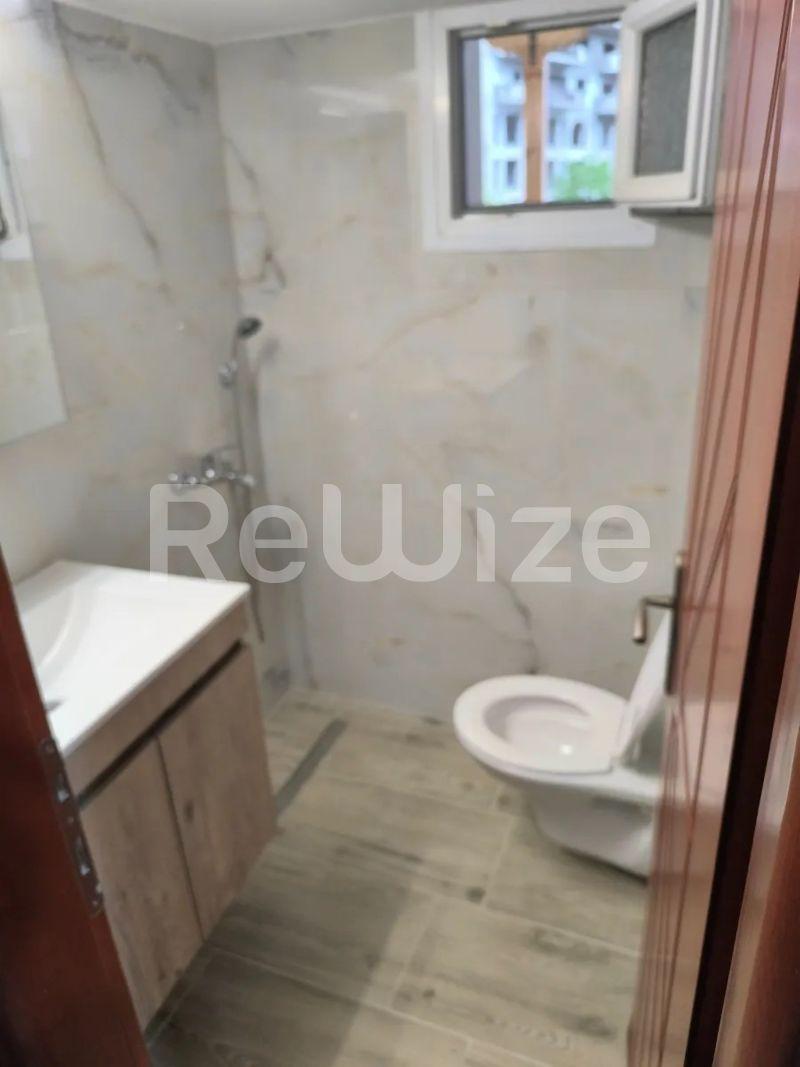 Photo 17,Μπάνιο,ΕΝΟΙΚΊΑΣΗ,Κατοικία,Διαμέρισμα,45τ.μ,€550,Βαρδάρης