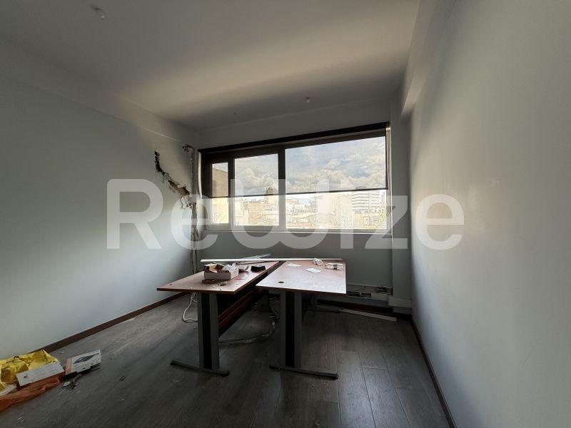 Photo 26,Σαλόνι,ΕΝΟΙΚΊΑΣΗ,Επαγγελματικό,Γραφείο,300τ.μ,€3,000,Κεραμικός