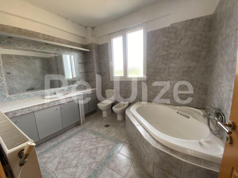 Photo 14,Μπάνιο,ΠΏΛΗΣΗ,Κατοικία,Μονοκατοικία,263τ.μ,€295,000,Νέα Ραιδεστός