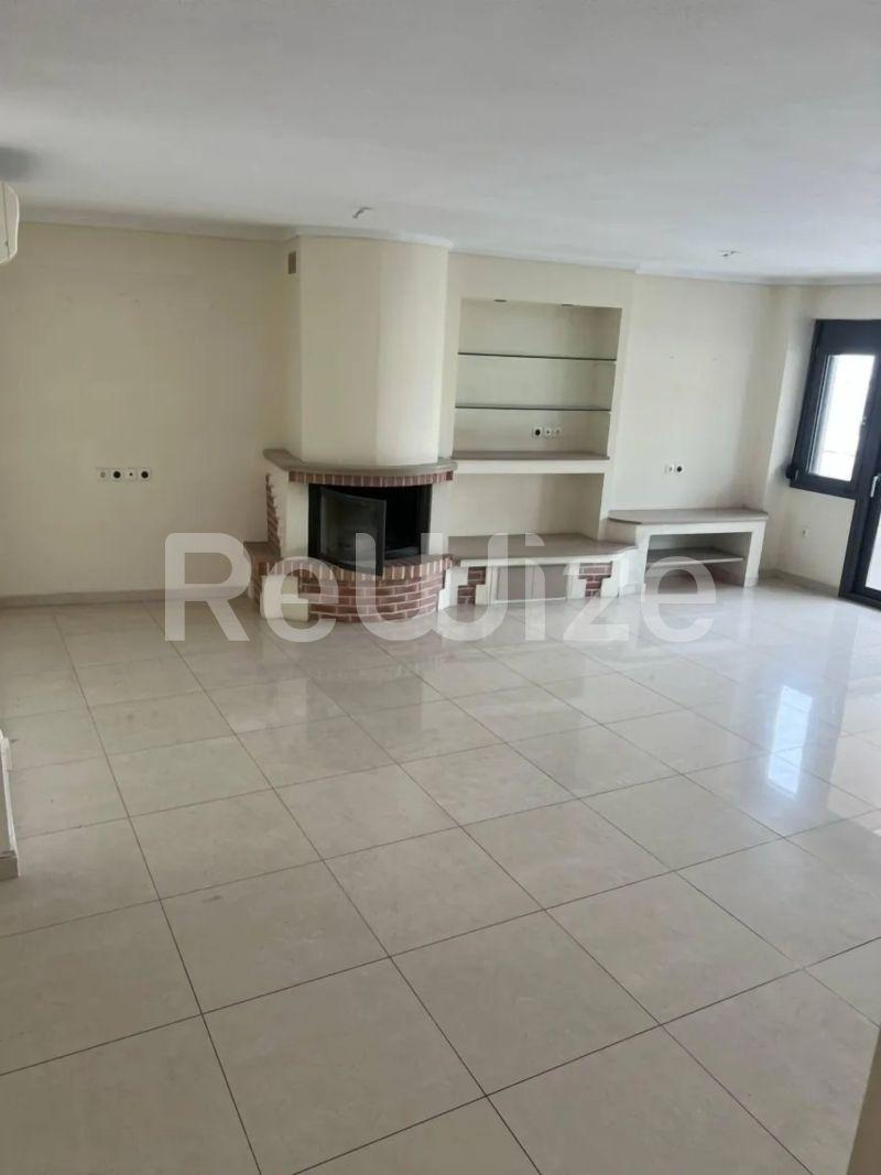 Photo 3,Σαλόνι,ΠΏΛΗΣΗ,Κατοικία,Μεζονέτα,140τ.μ,€390,000,Πυλαία