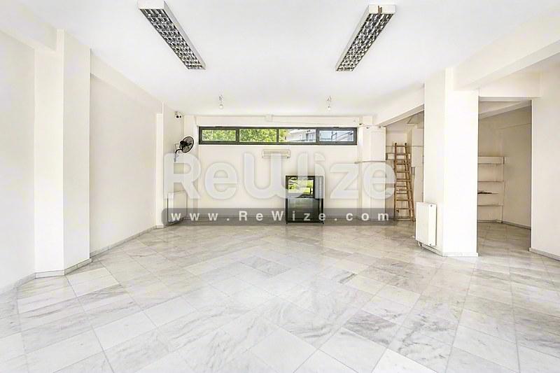 Store 120 m² in Thessaloniki, living room