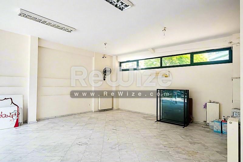 Store 120 m² in Thessaloniki, living room