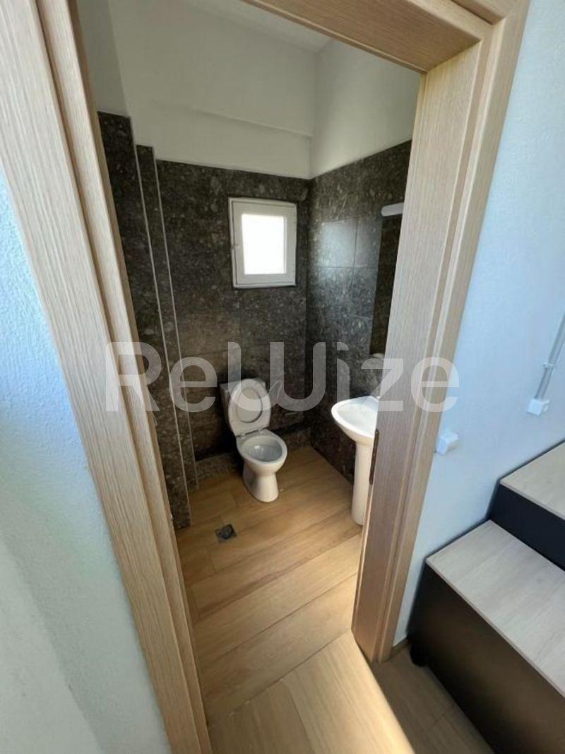 Photo 10,Μπάνιο,ΠΏΛΗΣΗ,Επαγγελματικό,Γραφείο,260τ.μ,€312,000,Θέρμη