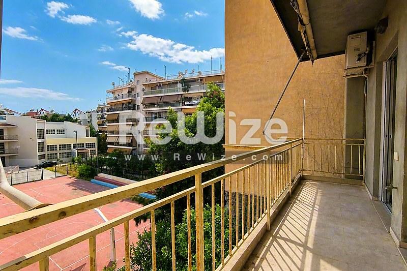 Apartment 78 m² in Piraeus, balcony