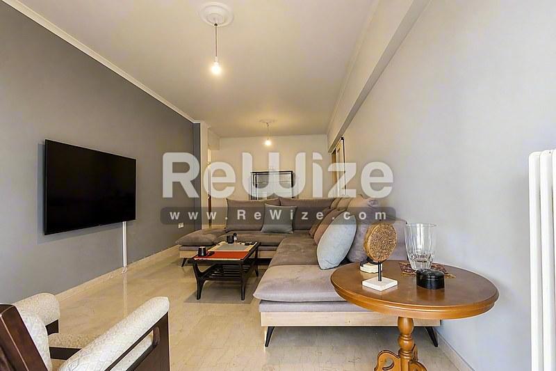 Apartment 78 m² in Piraeus, living room