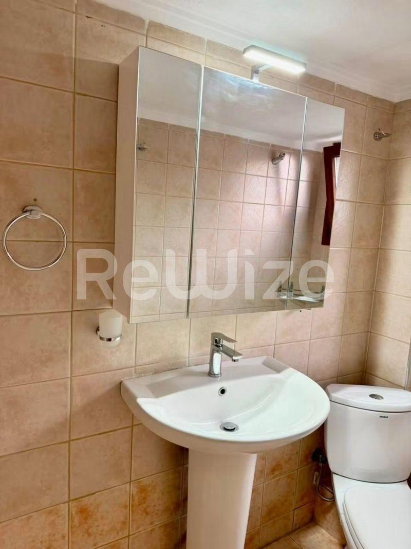 Photo 13,Bathroom,RENT,Residency,Apartment,45sqm,€550,Vardaris