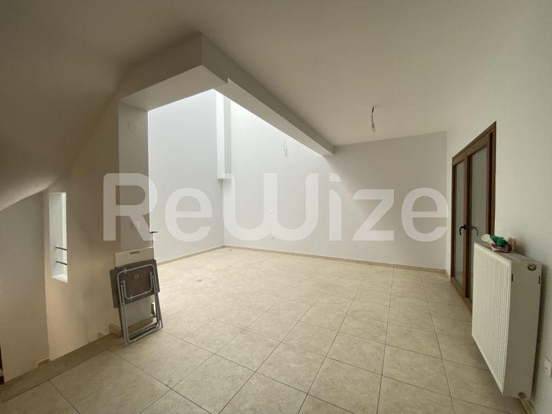 Photo 3,Living Room,RENT,Residency,Maisonette,175sqm,€780,Kardia