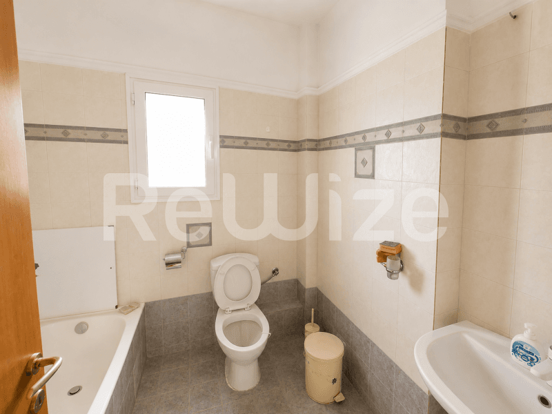 Photo 9,Μπάνιο,ΠΏΛΗΣΗ,Κατοικία,Μεζονέτα,250τ.μ,€255,000,Τρίλοφος