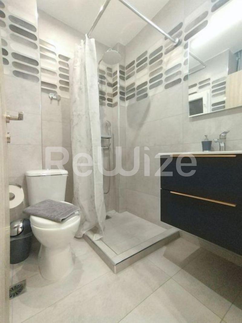 Photo 8,Μπάνιο,ΕΝΟΙΚΊΑΣΗ,Κατοικία,Διαμέρισμα,35τ.μ,€550,Άγιος Δημήτριος