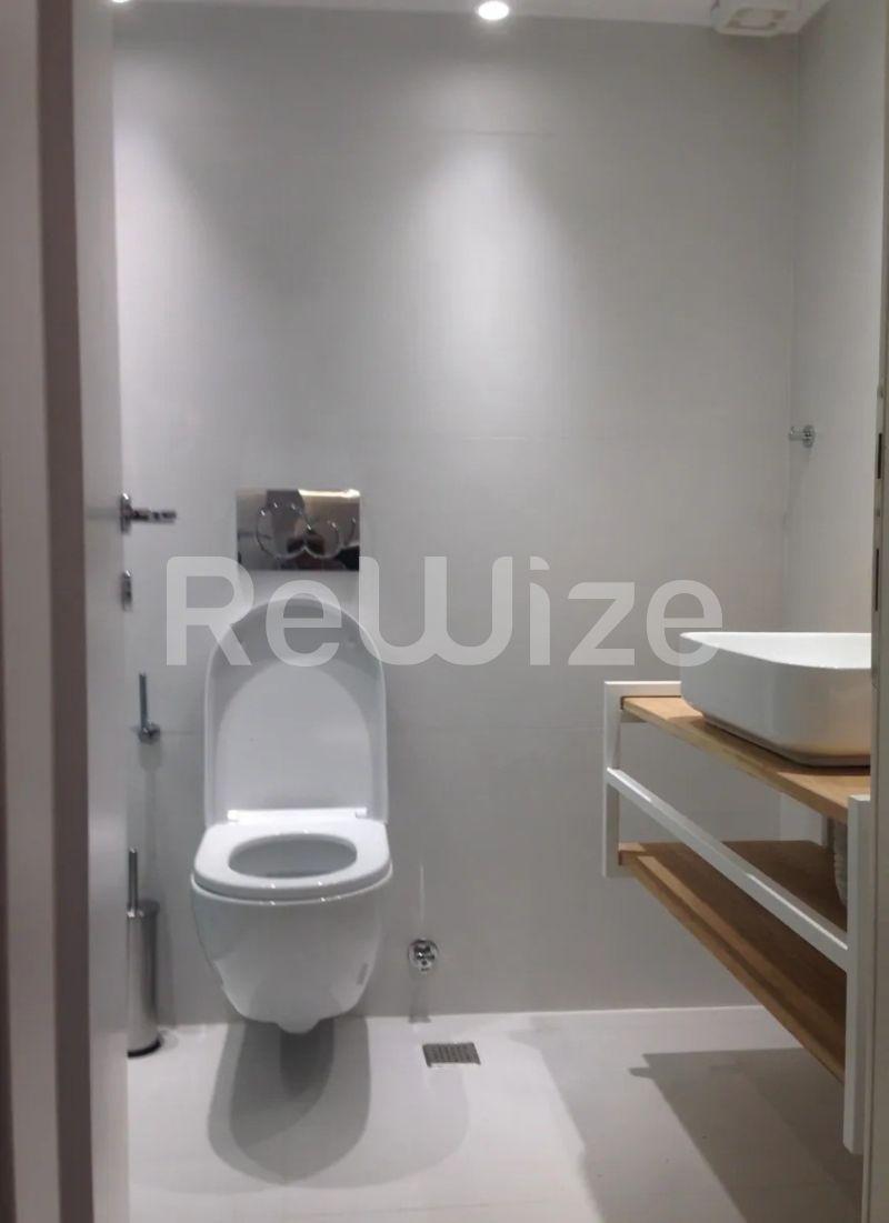 Photo 8,Μπάνιο,ΕΝΟΙΚΊΑΣΗ,Κατοικία,Διαμέρισμα,50τ.μ,€650,Νέα Παραλία