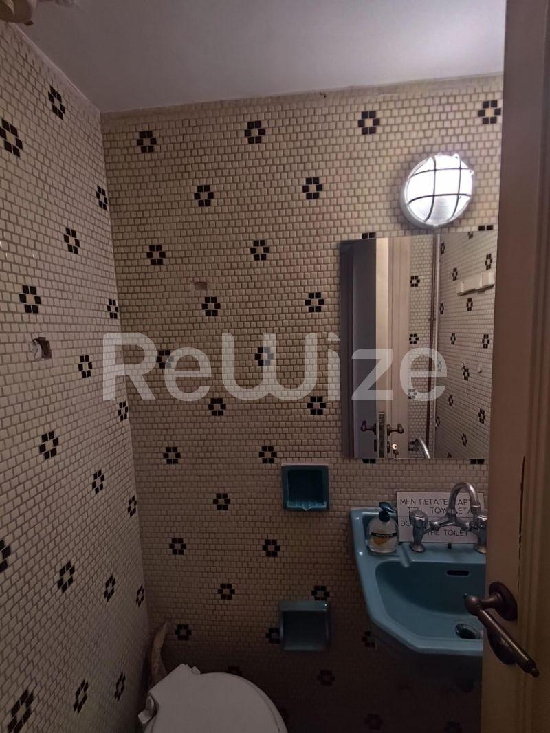 Photo 14,Μπάνιο,ΠΏΛΗΣΗ,Κατοικία,Διαμέρισμα,180τ.μ,€690,000,Κέντρο Αθηνών