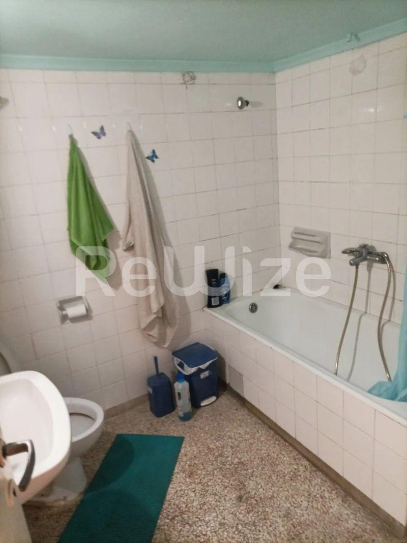 Photo 5,Μπάνιο,ΕΝΟΙΚΊΑΣΗ,Κατοικία,Διαμέρισμα,70τ.μ,€450,Χαριλάου