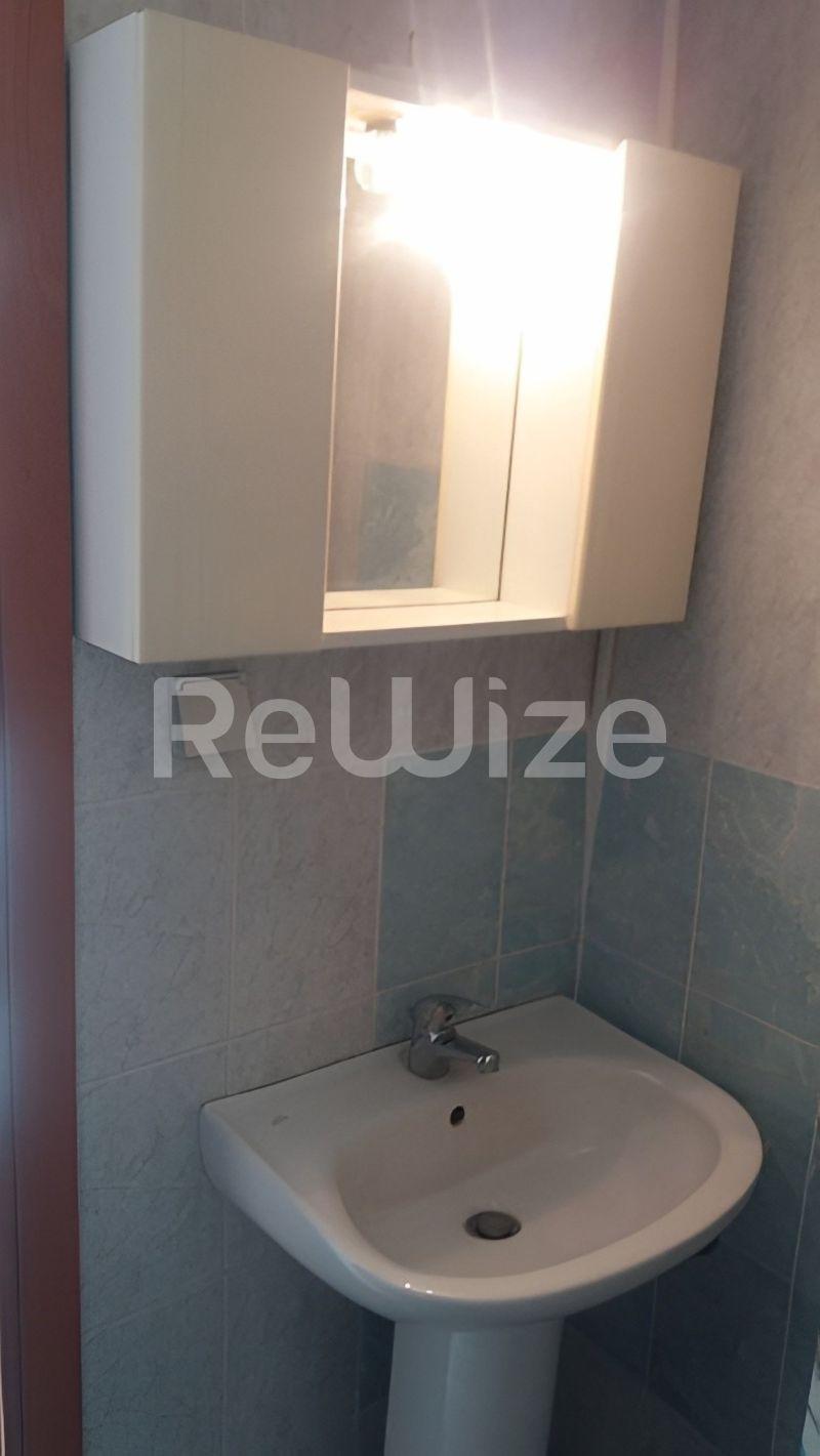 Photo 11,Μπάνιο,ΕΝΟΙΚΊΑΣΗ,Κατοικία,Διαμέρισμα,64τ.μ,€540,Φάληρο