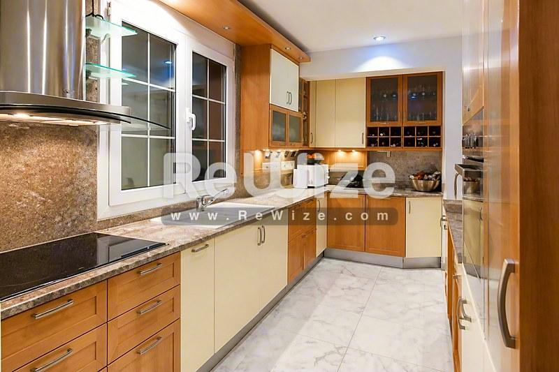 Detached house 250 m² in Pylaia-Chortiatis, kitchen