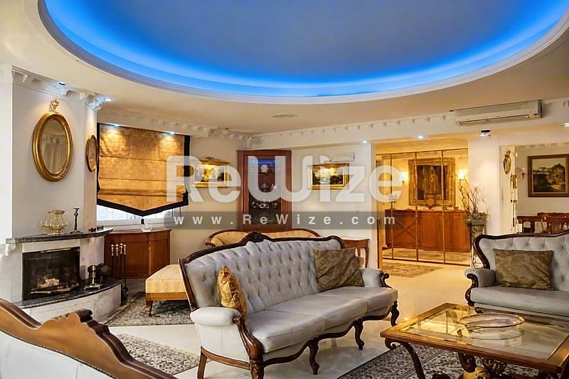 Detached house 250 m² in Pylaia-Chortiatis, living room