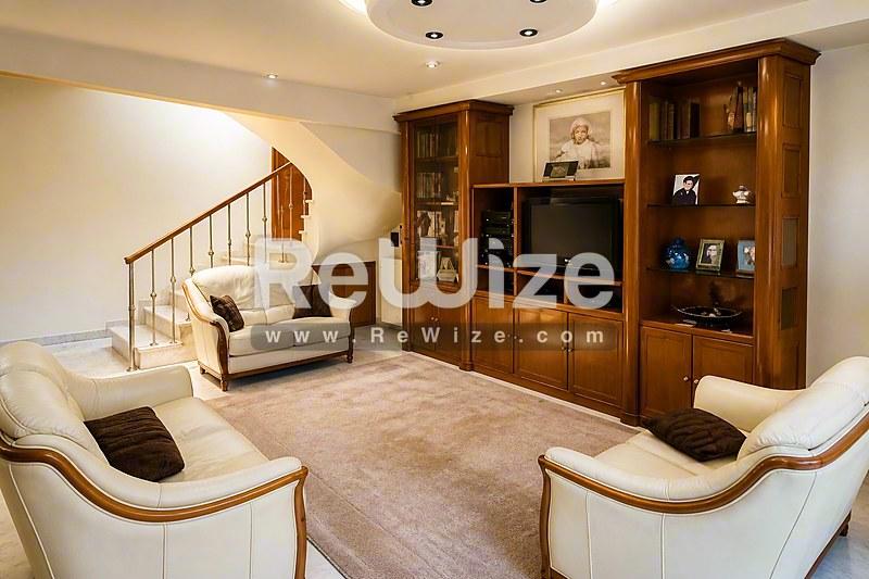Detached house 250 m² in Pylaia-Chortiatis, living room