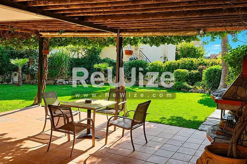 Detached house 250 m² in Pylaia-Chortiatis, terrace