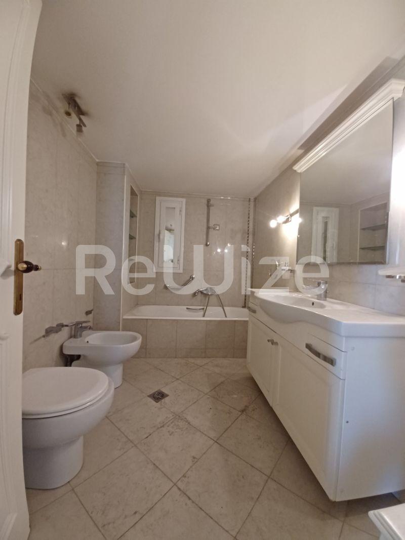 Photo 16,Μπάνιο,ΕΝΟΙΚΊΑΣΗ,Κατοικία,Διαμέρισμα,150τ.μ,€2,000,Νέα Παραλία