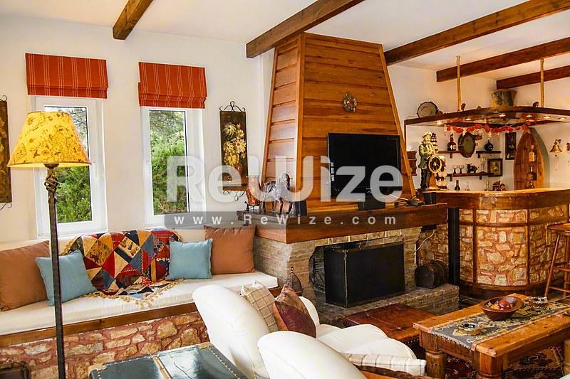 Detached house 230 m² in Chalkida, living room