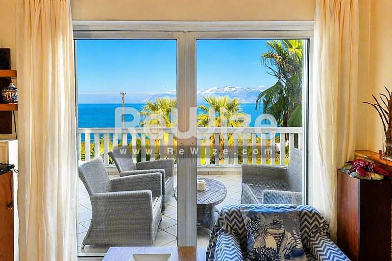 Detached house 230 m² in Chalkida, sea view
