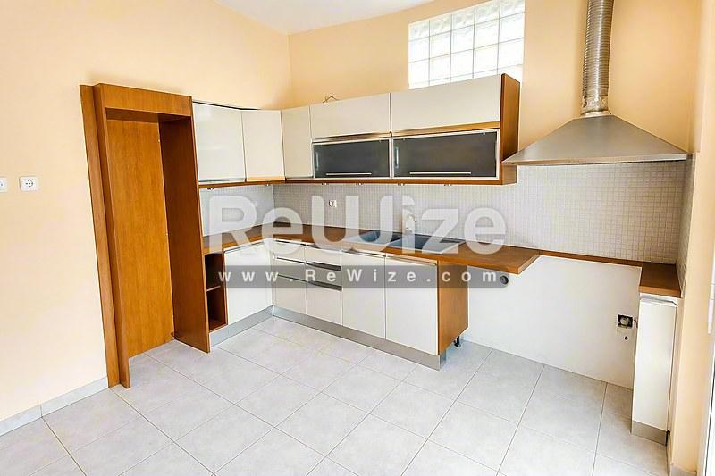 Apartment 85 m² in Salamina, kitchen
