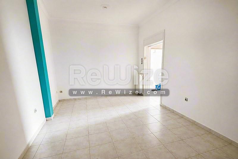 Apartment 85 m² in Salamina, living room
